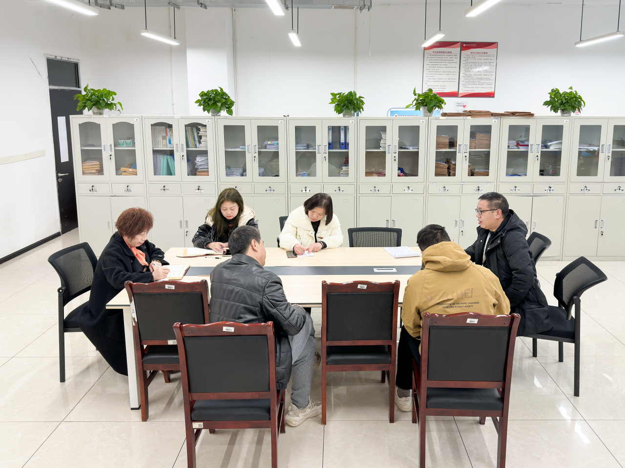 hjc888黄金城--手机版app官网