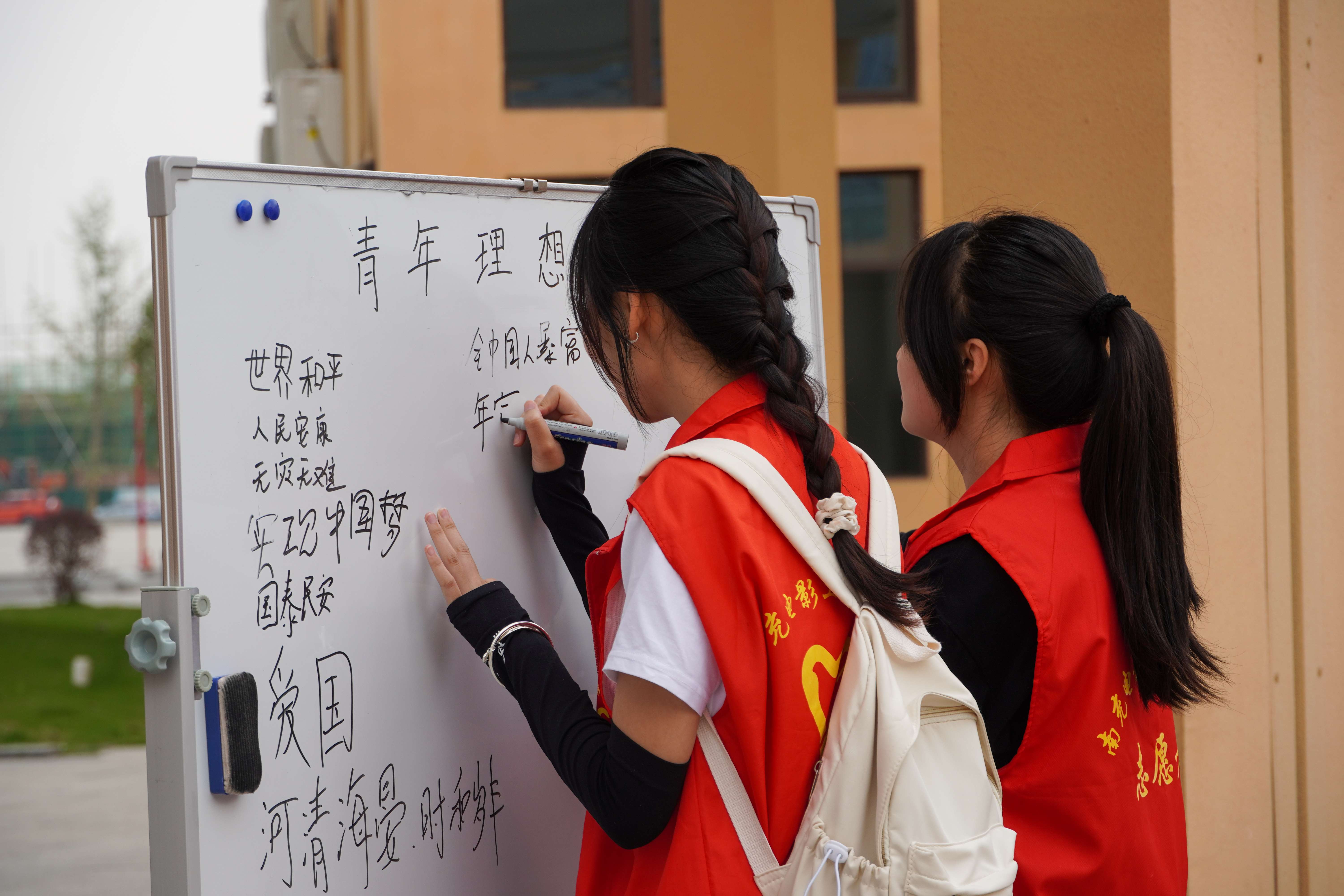 hjc888黄金城--手机版app官网