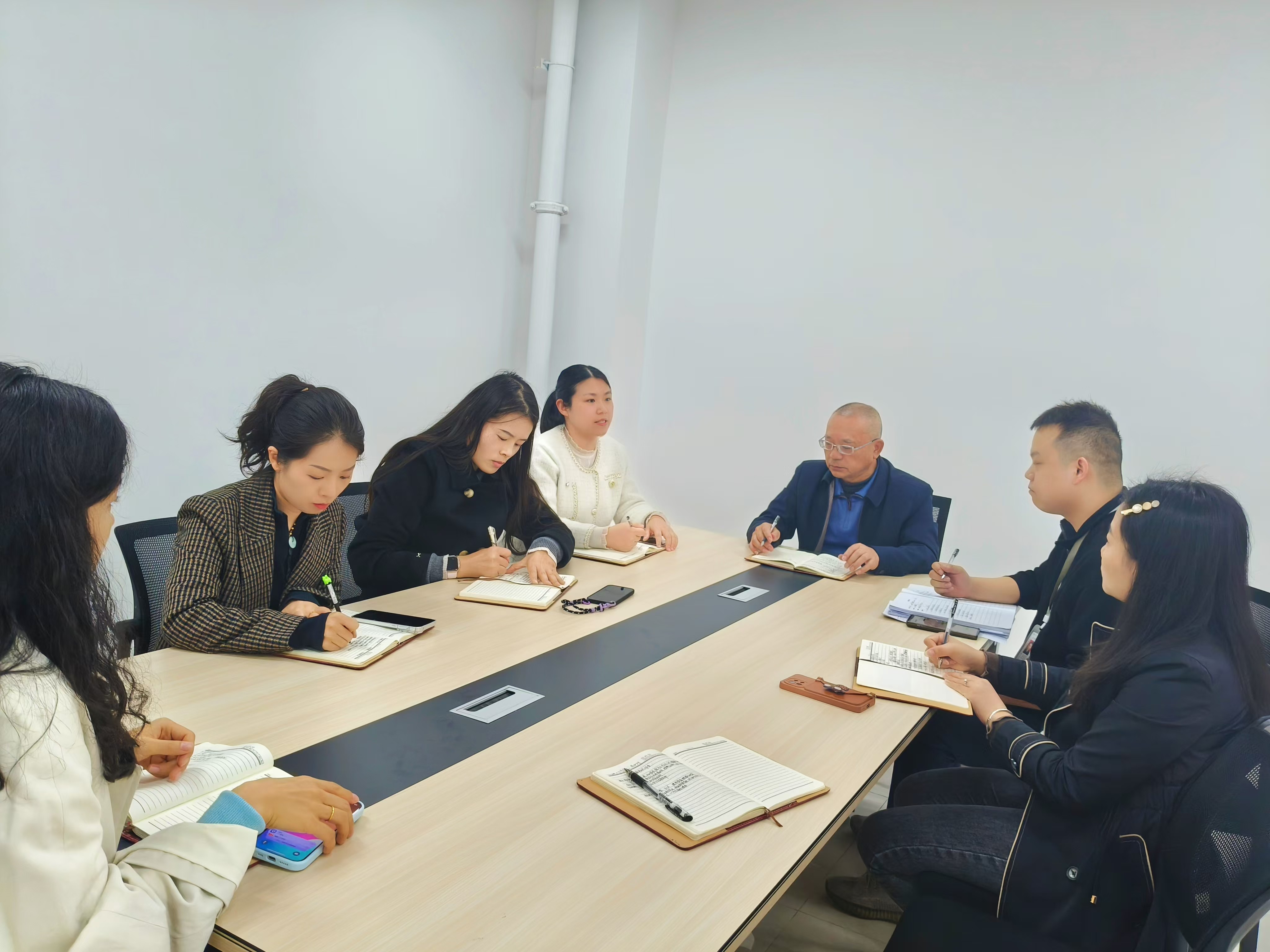 hjc888黄金城--手机版app官网