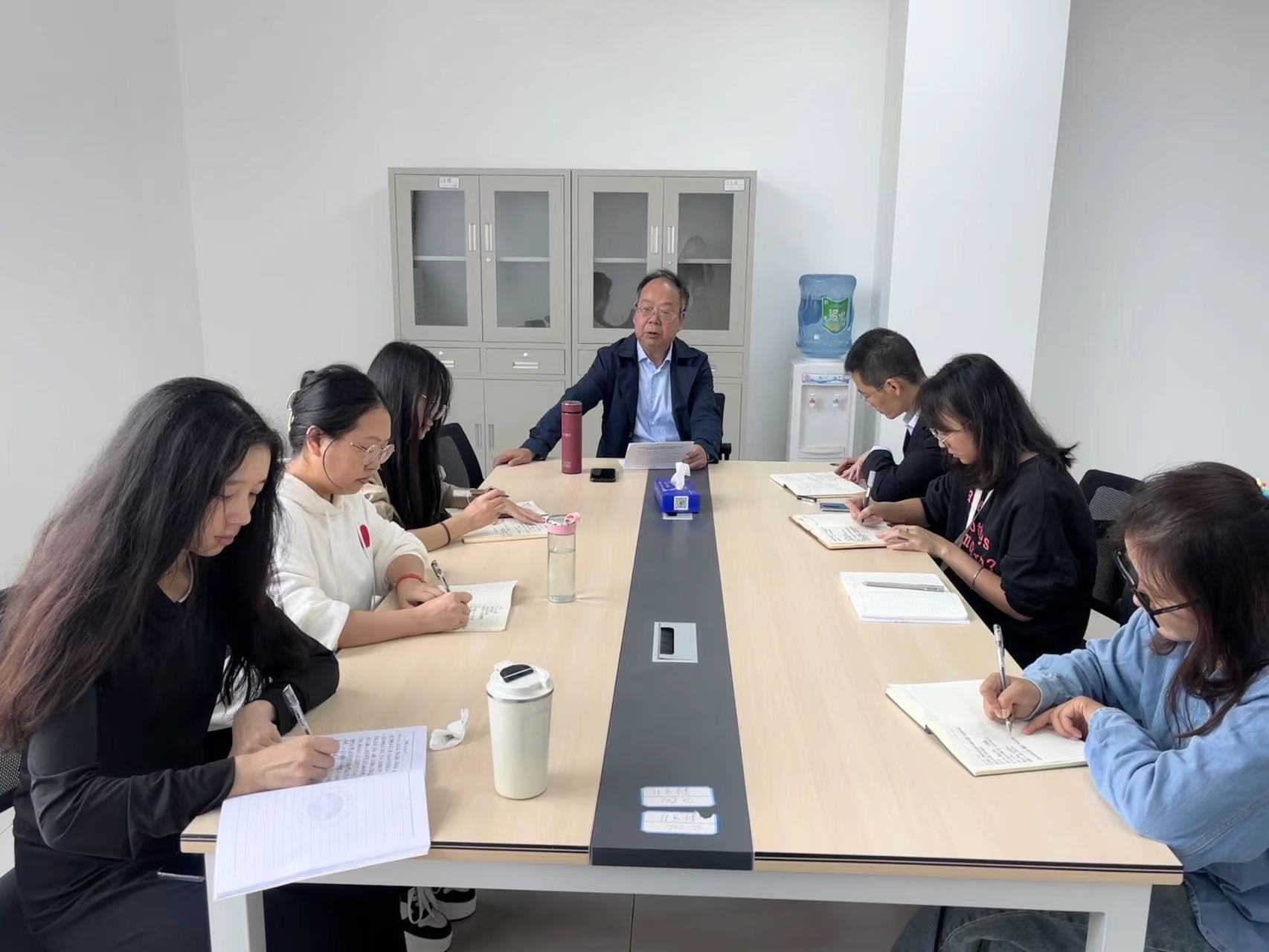 hjc888黄金城--手机版app官网