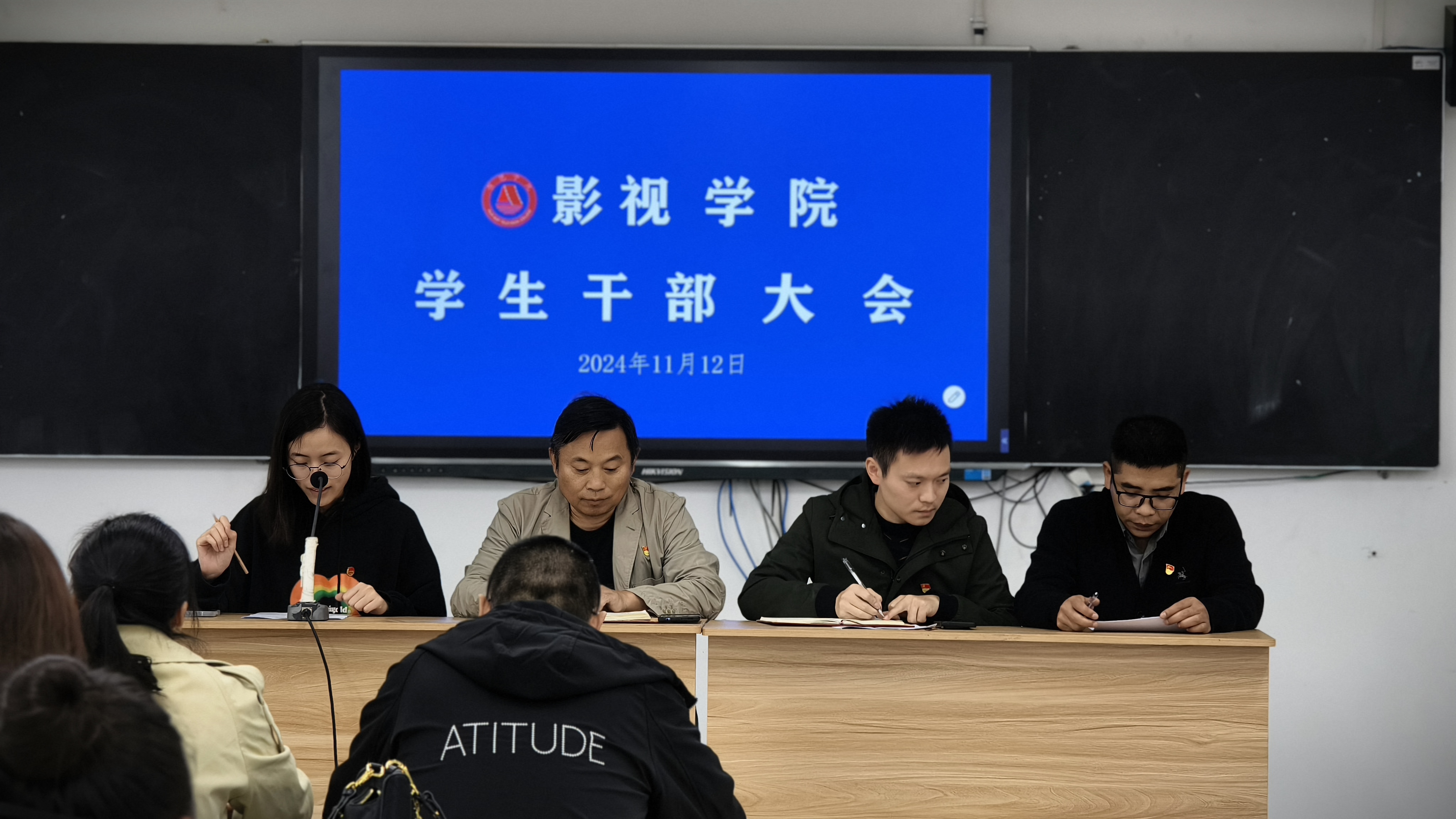 hjc888黄金城--手机版app官网