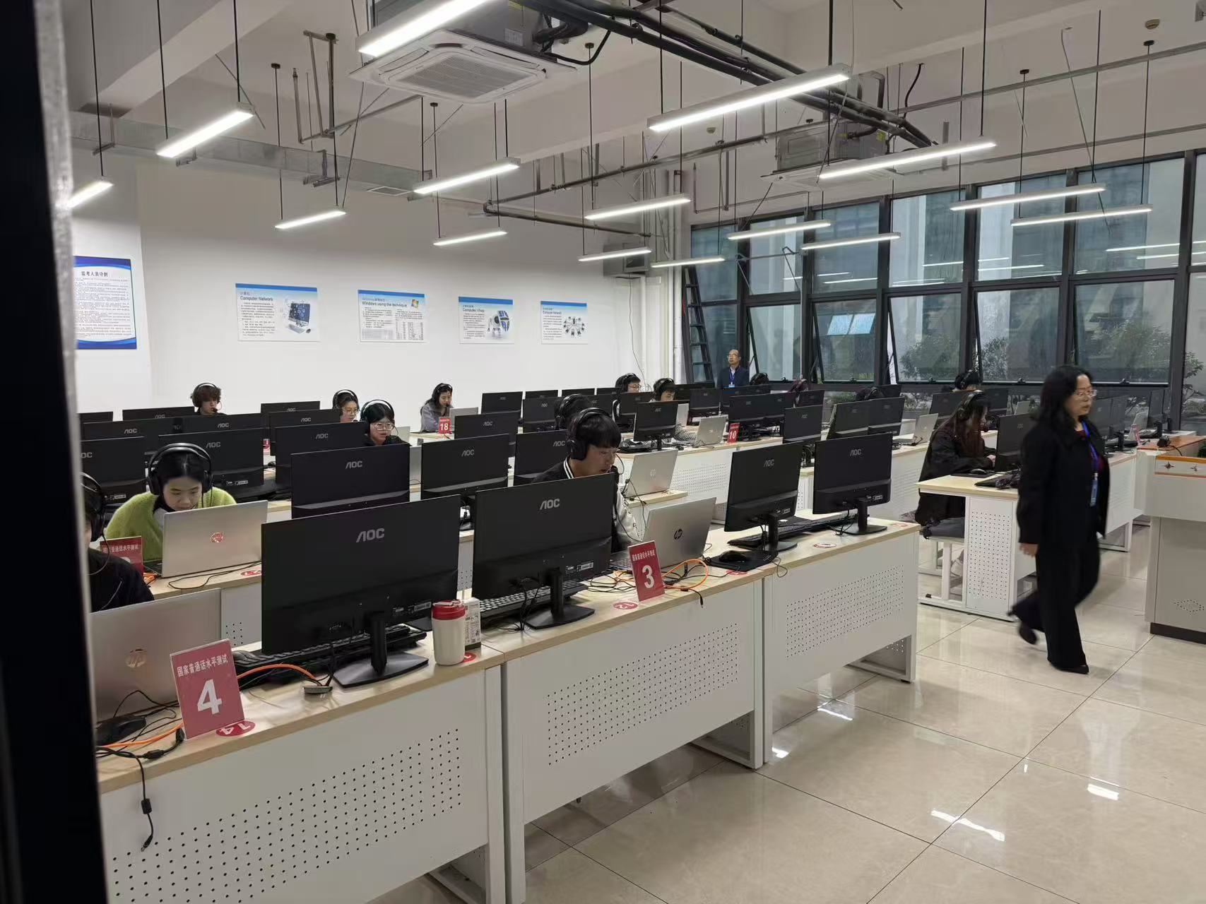 hjc888黄金城--手机版app官网