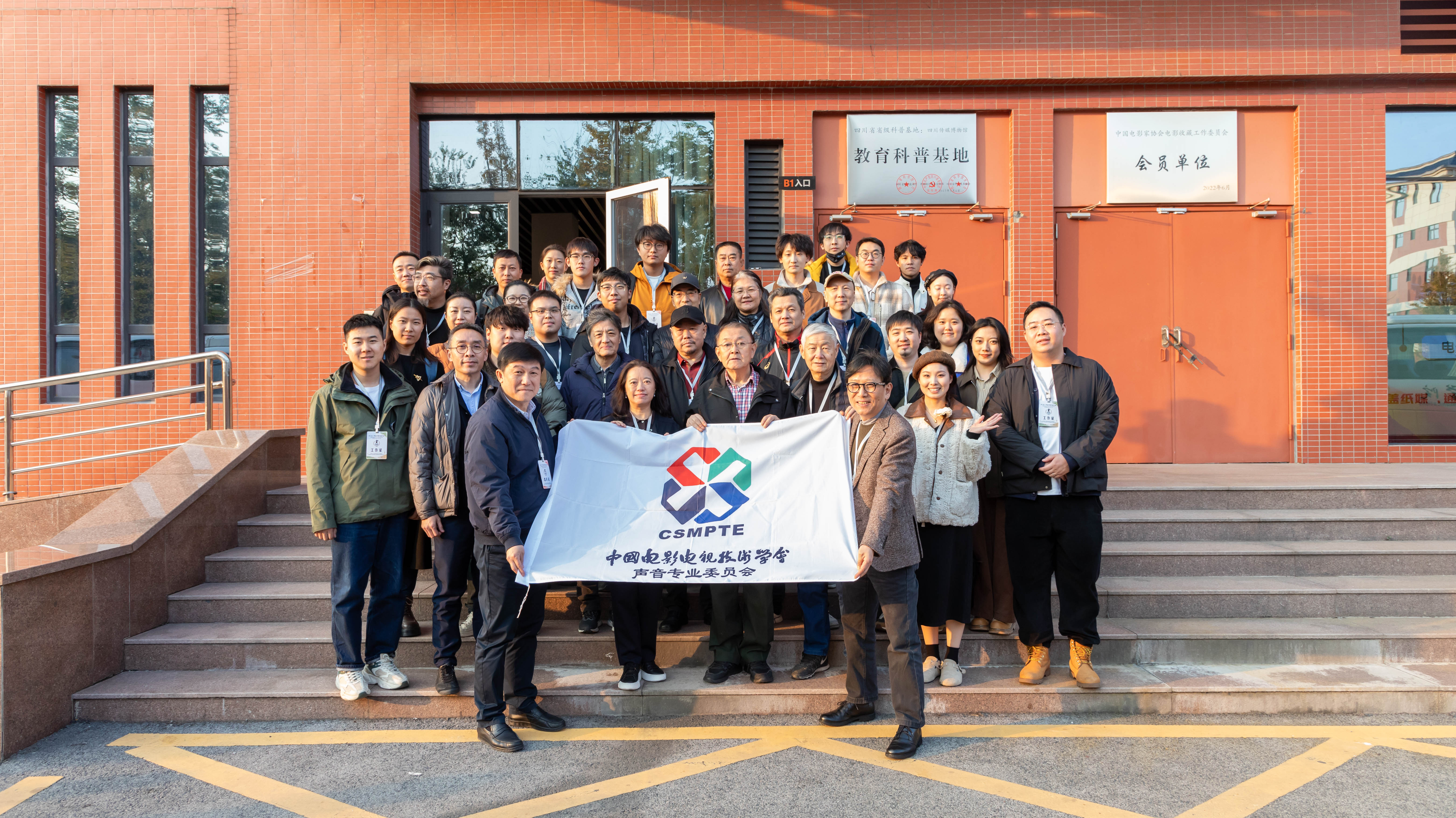 hjc888黄金城--手机版app官网