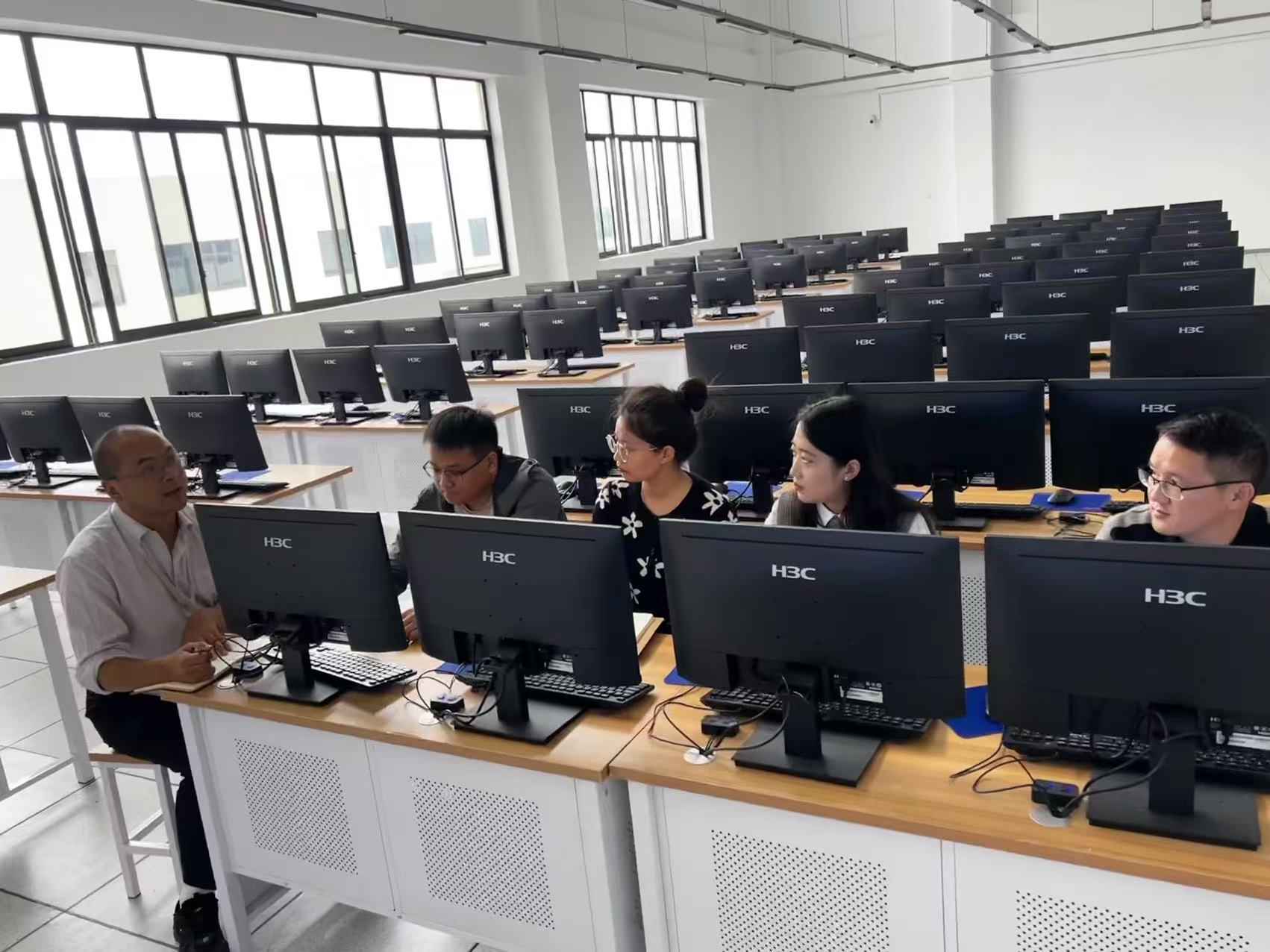 hjc888黄金城--手机版app官网