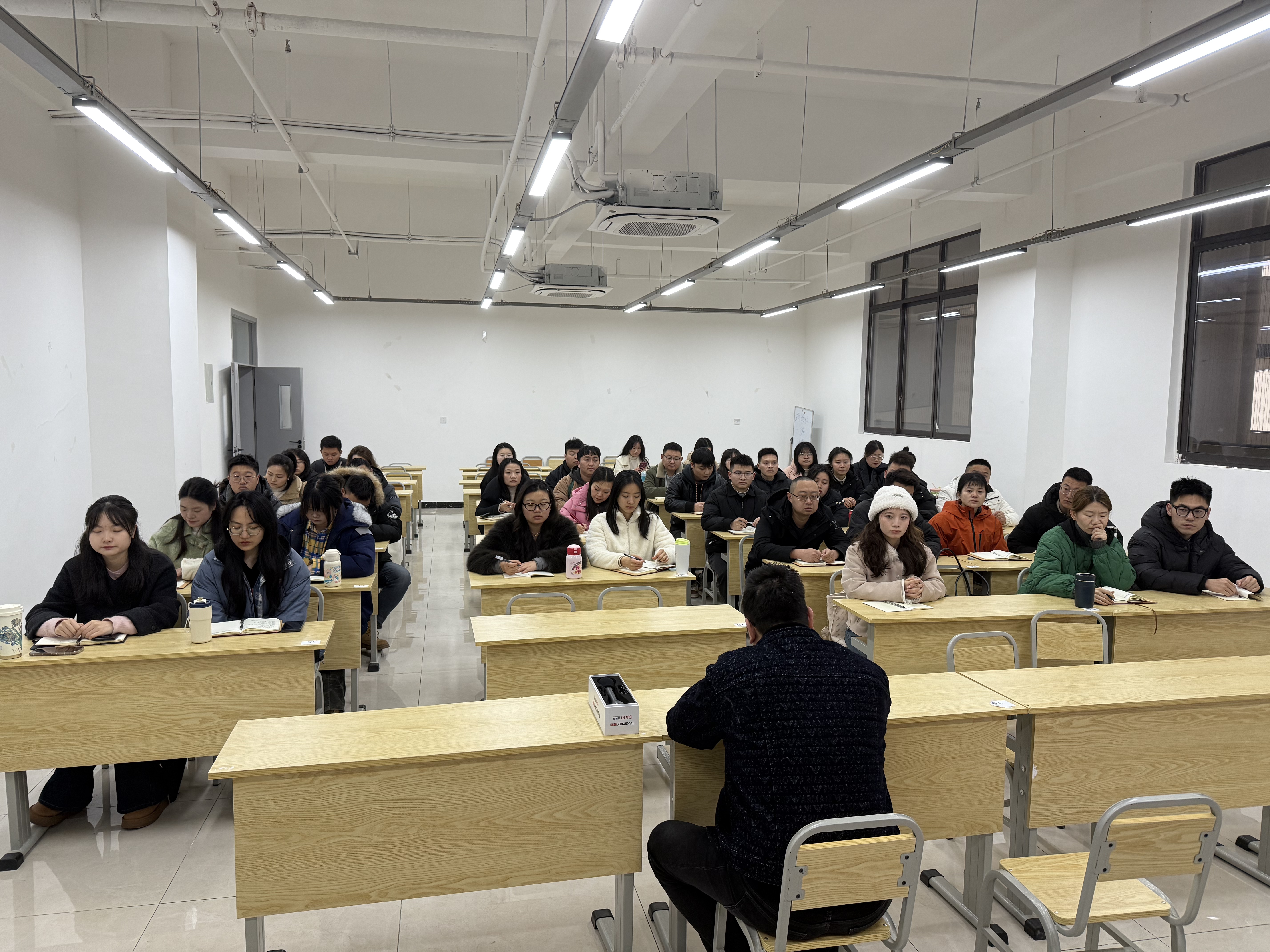 hjc888黄金城--手机版app官网