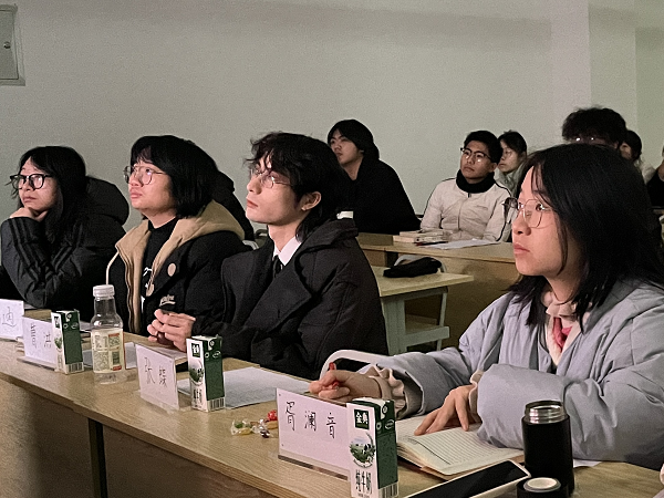 hjc888黄金城--手机版app官网