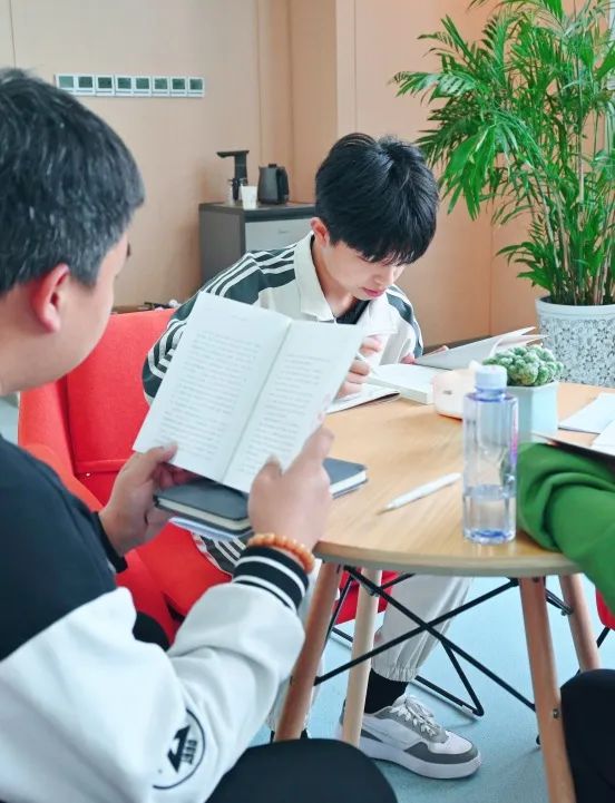 hjc888黄金城--手机版app官网