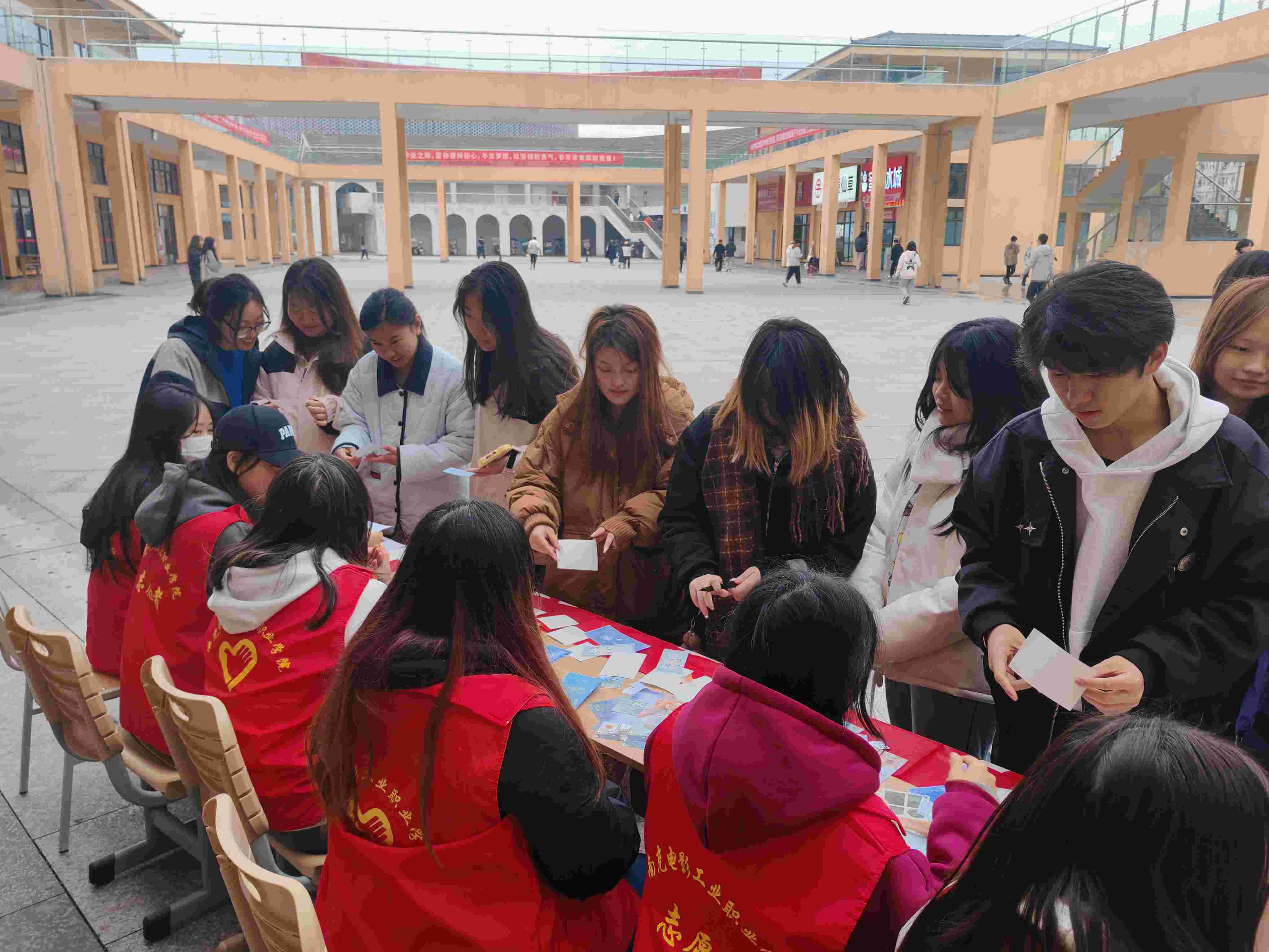 hjc888黄金城--手机版app官网